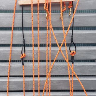 gespannleine (6 hunde) von "swedish centerlines" zentralleine (stahlkern) ps ummantelt eichenstick farbe orange/schwarz mit reflektoren